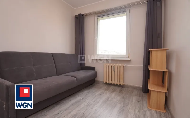 Mieszkanie na  sprzedaż Piotrków Trybunalski - 3 pokojowe, ustawne mieszkanie w centrum.